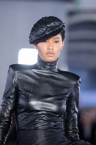 Look 185